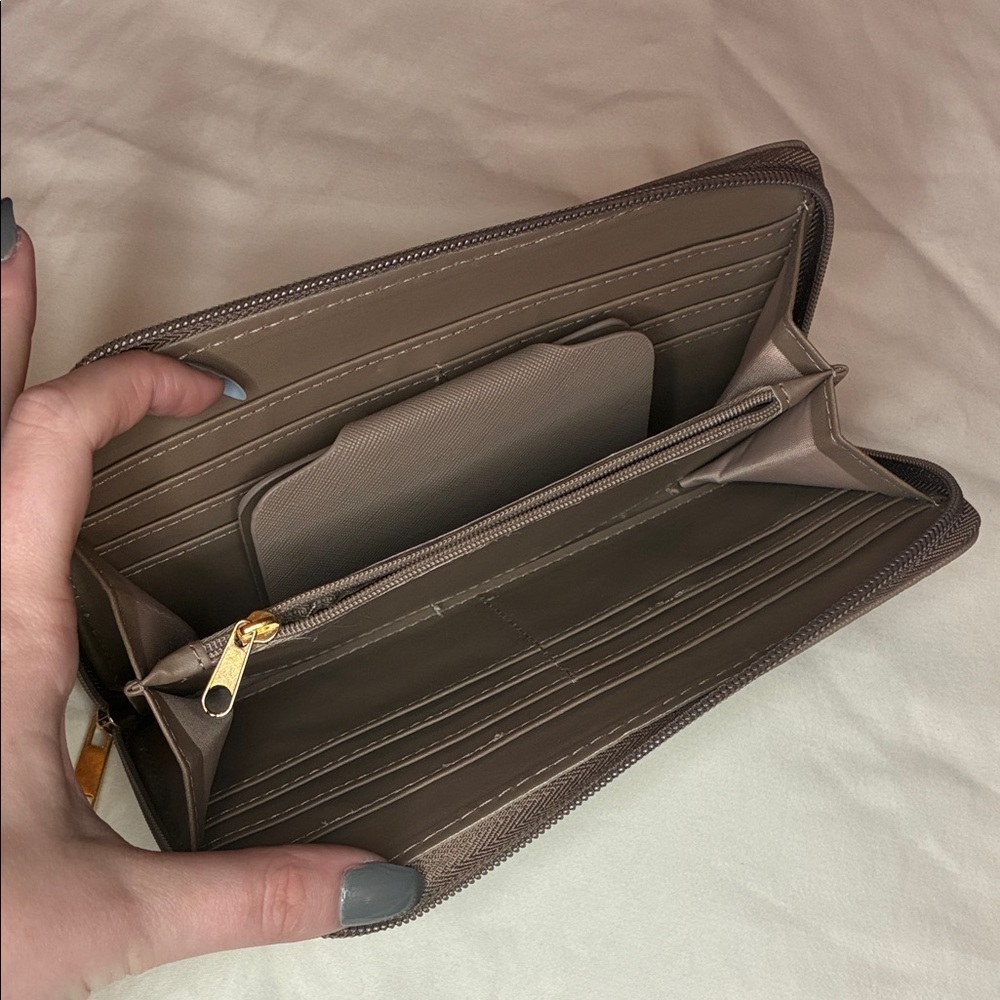 Lulu Taupe Beige Zip Close Wallet 8” x 4.5” - Picture 7 of 9